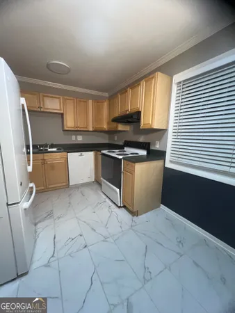 $170,000 | 813 Jordan Lane, Unit J 4, Decatur, GA 30033