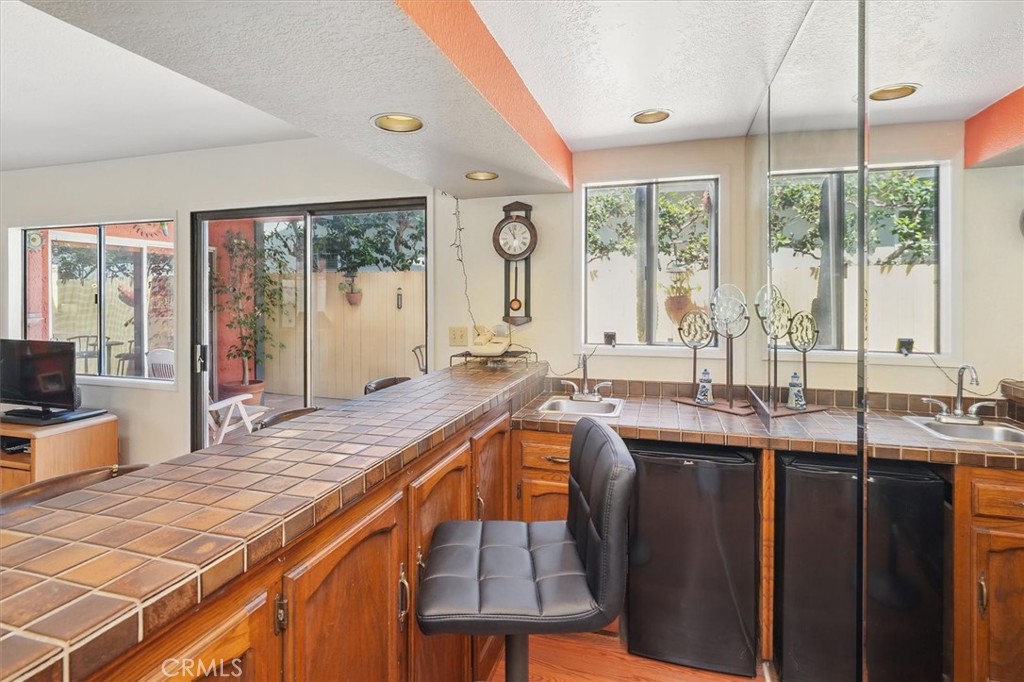 537 3rd Street Manhattan Beach, CA 90266 - Photo 17 of 37