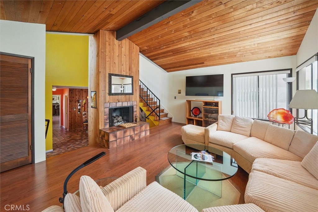 537 3rd Street Manhattan Beach, CA 90266 - Photo 21 of 37