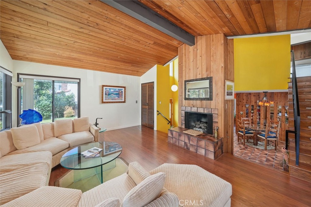 537 3rd Street Manhattan Beach, CA 90266 - Photo 23 of 37