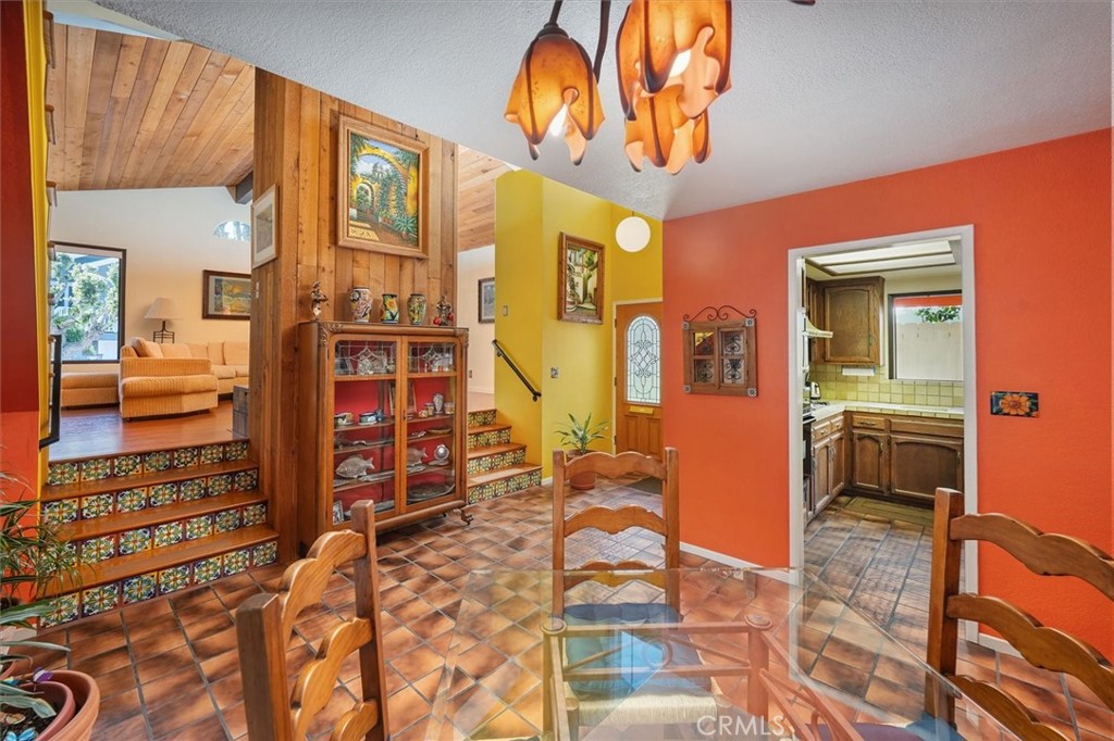 537 3rd Street Manhattan Beach, CA 90266 - Photo 9 of 37