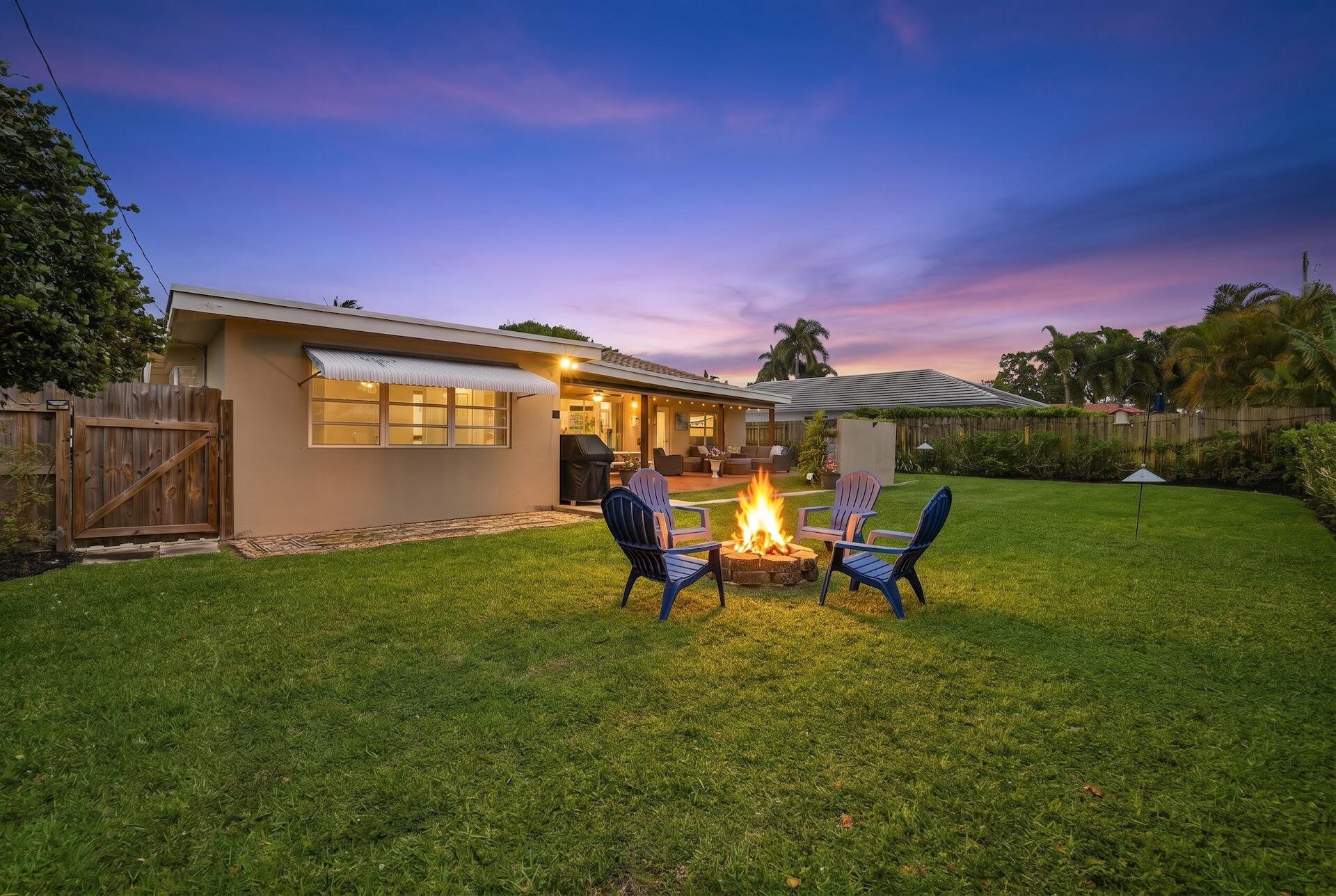 1165 Southwest 12th Road Boca Raton, FL 33486 - Photo 2 of 32 Dusk Back