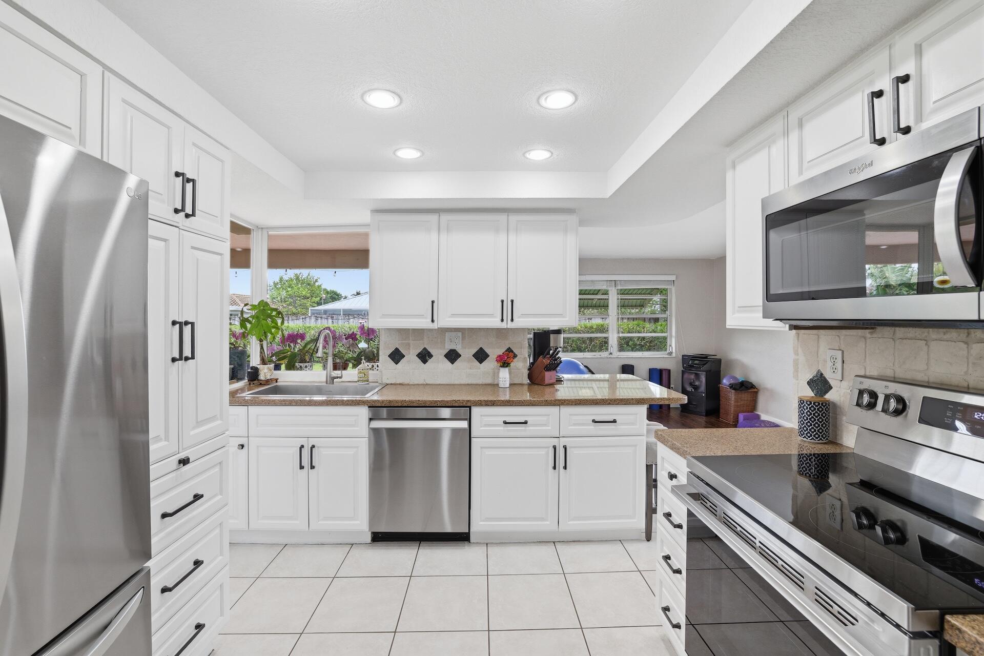 1165 Southwest 12th Road Boca Raton, FL 33486 - Photo 8 of 32 0H8A9200