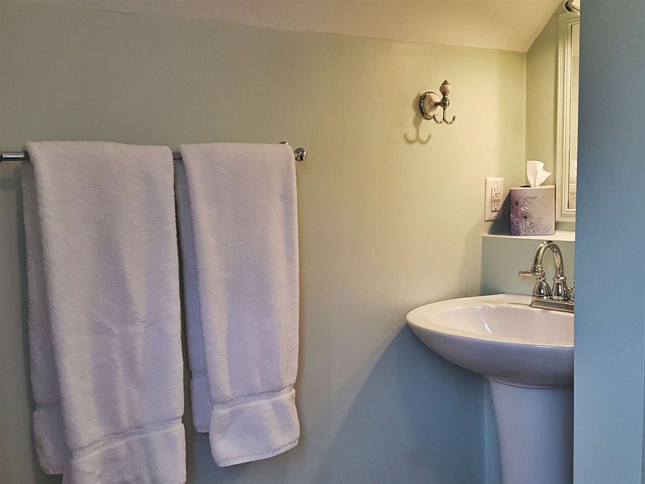 67 Middle Road Deerfield, NH 03037 - Photo 21 of 31