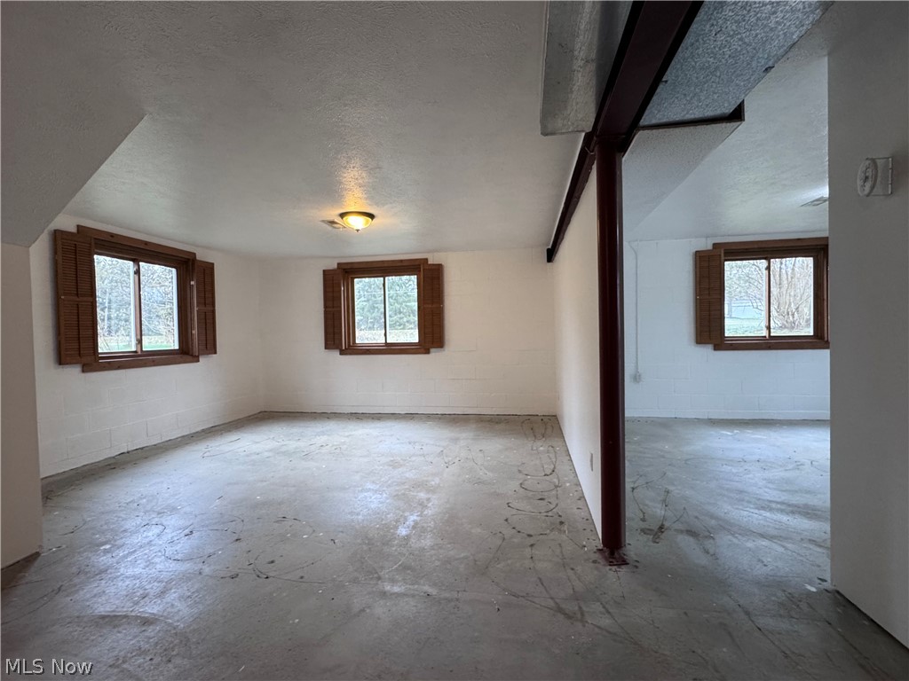 12942 Ravenna Road Chardon, OH 44024 - Photo 31 of 45