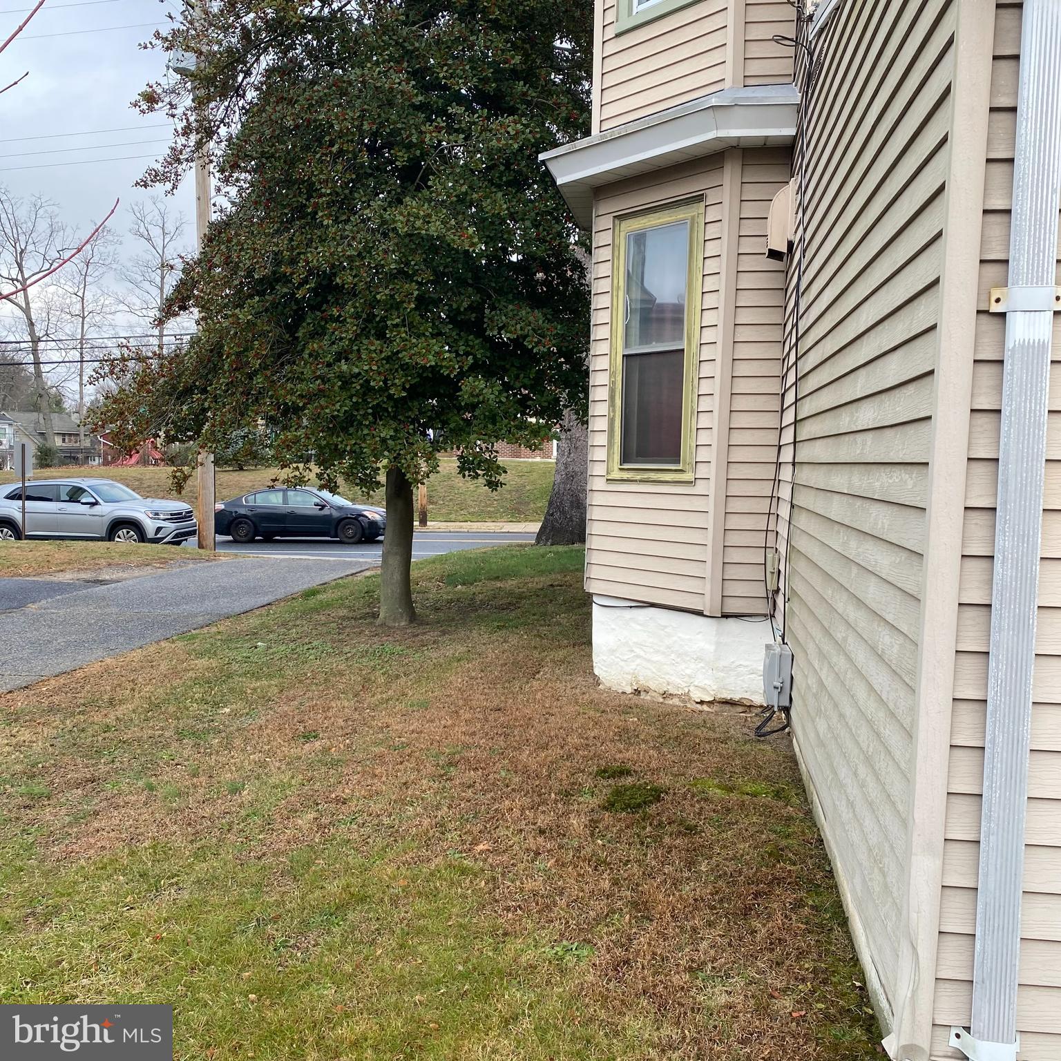 328 328-apt B Broadway Street South, Unit B Pitman, NJ 08071 - Photo 20 of 20 a view of a house with a yard