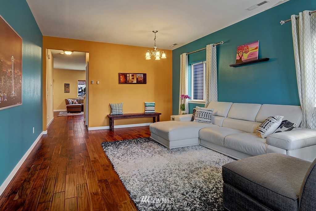 22317 36th Avenue Southeast Bothell, WA 98021 - Photo 2 of 19