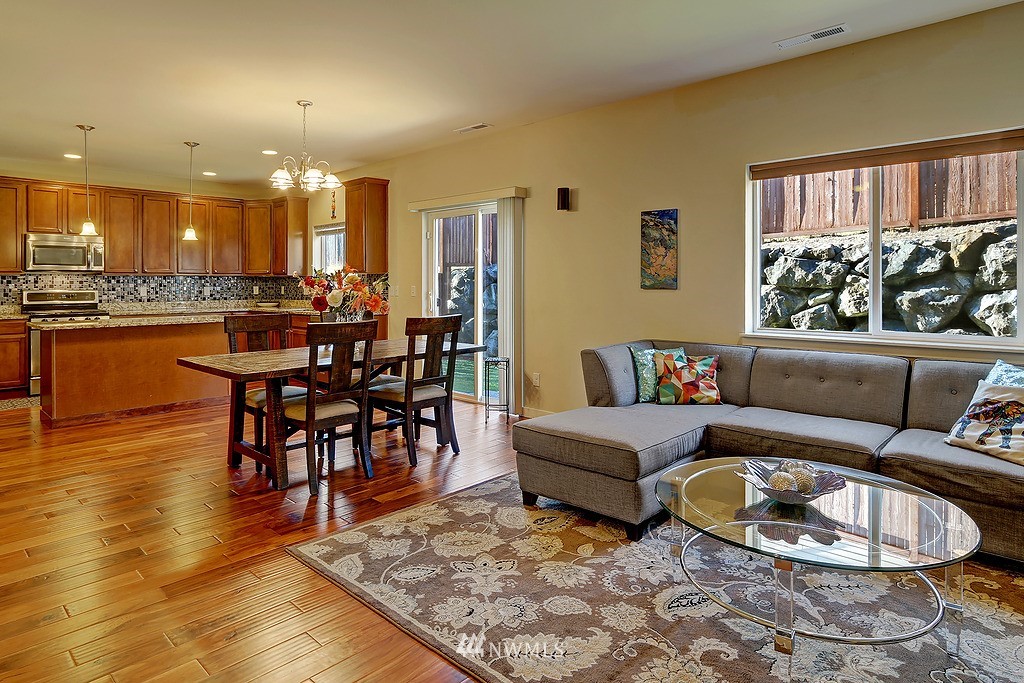 22317 36th Avenue Southeast Bothell, WA 98021 - Photo 5 of 19