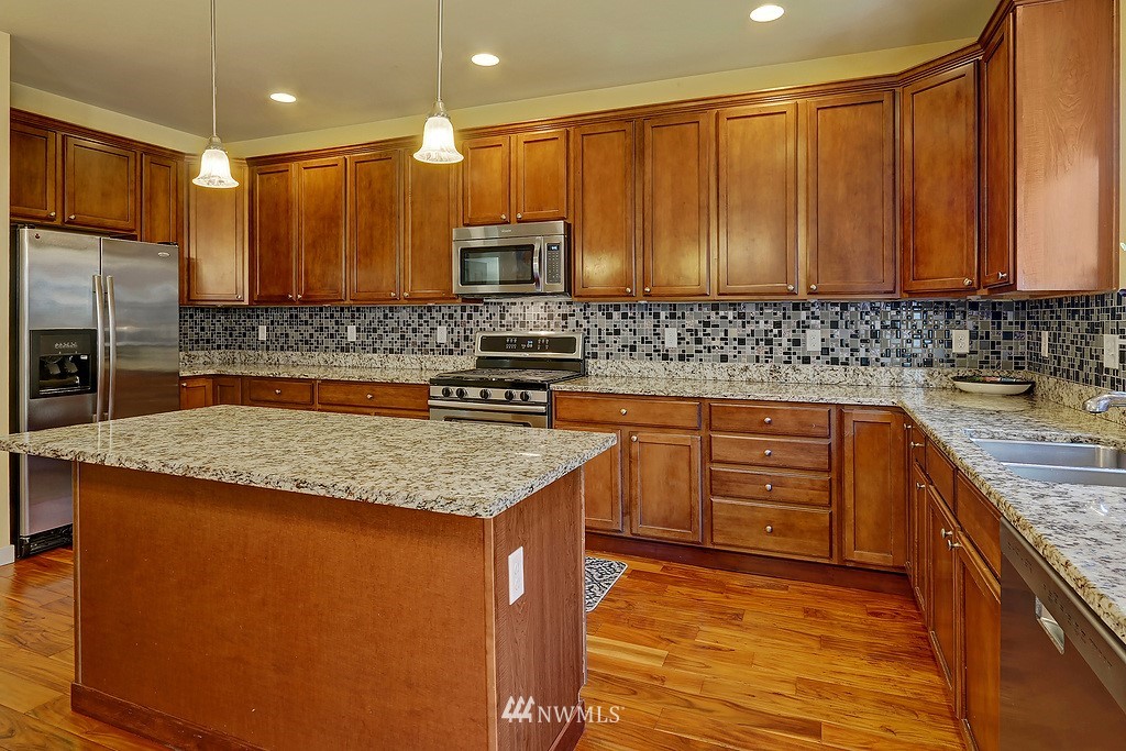 22317 36th Avenue Southeast Bothell, WA 98021 - Photo 10 of 19
