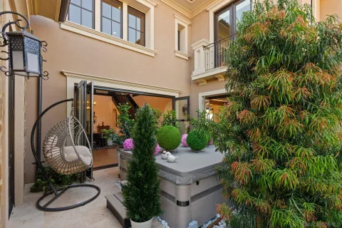 $4,150,000 | 18264 Avenida Manantial, Rancho Santa Fe, CA 92067