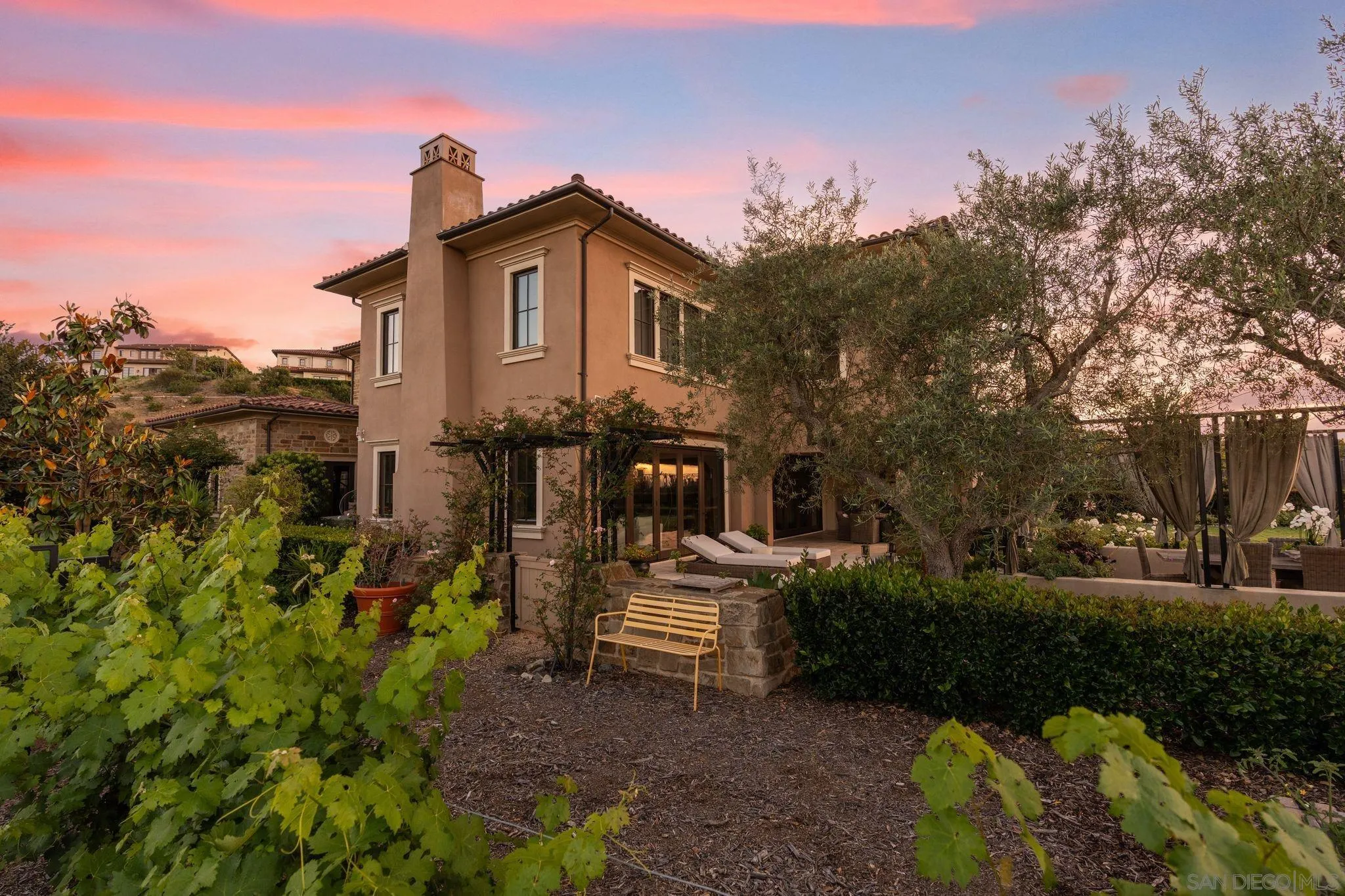 18264 Avenida Manantial Rancho Santa Fe, CA 92067 - Photo 52 of 54