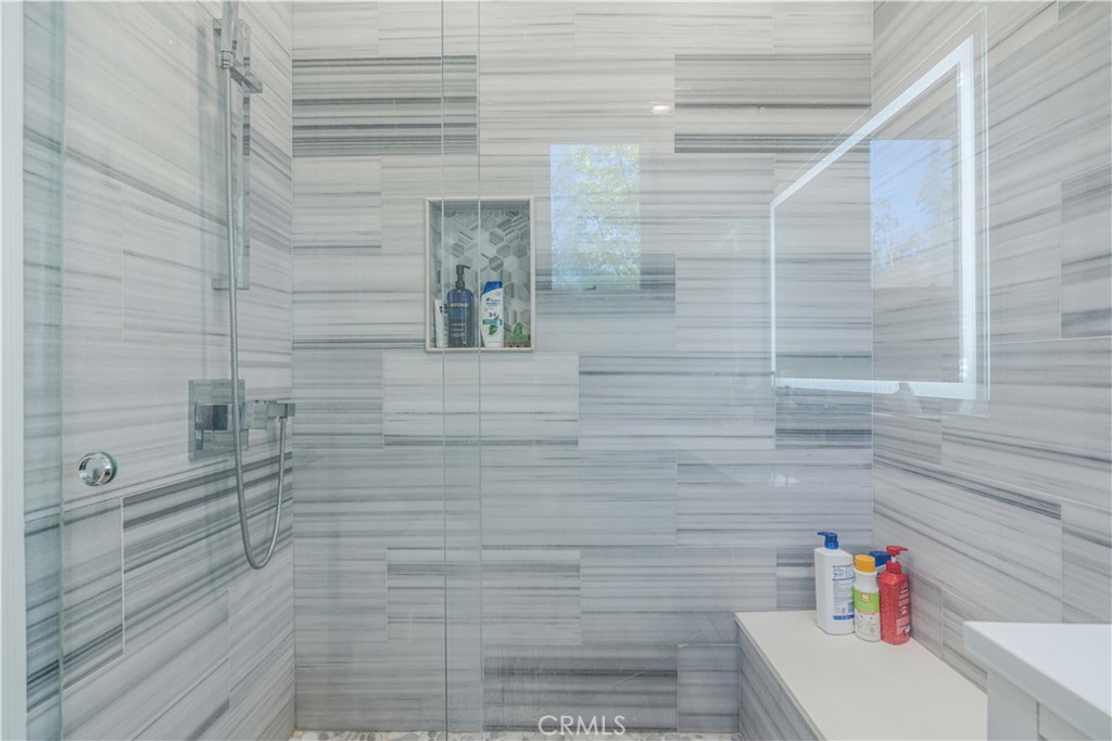 11 Baymare Road Bell Canyon, CA 91307 - Photo 28 of 39 Bedroom 2 Shower