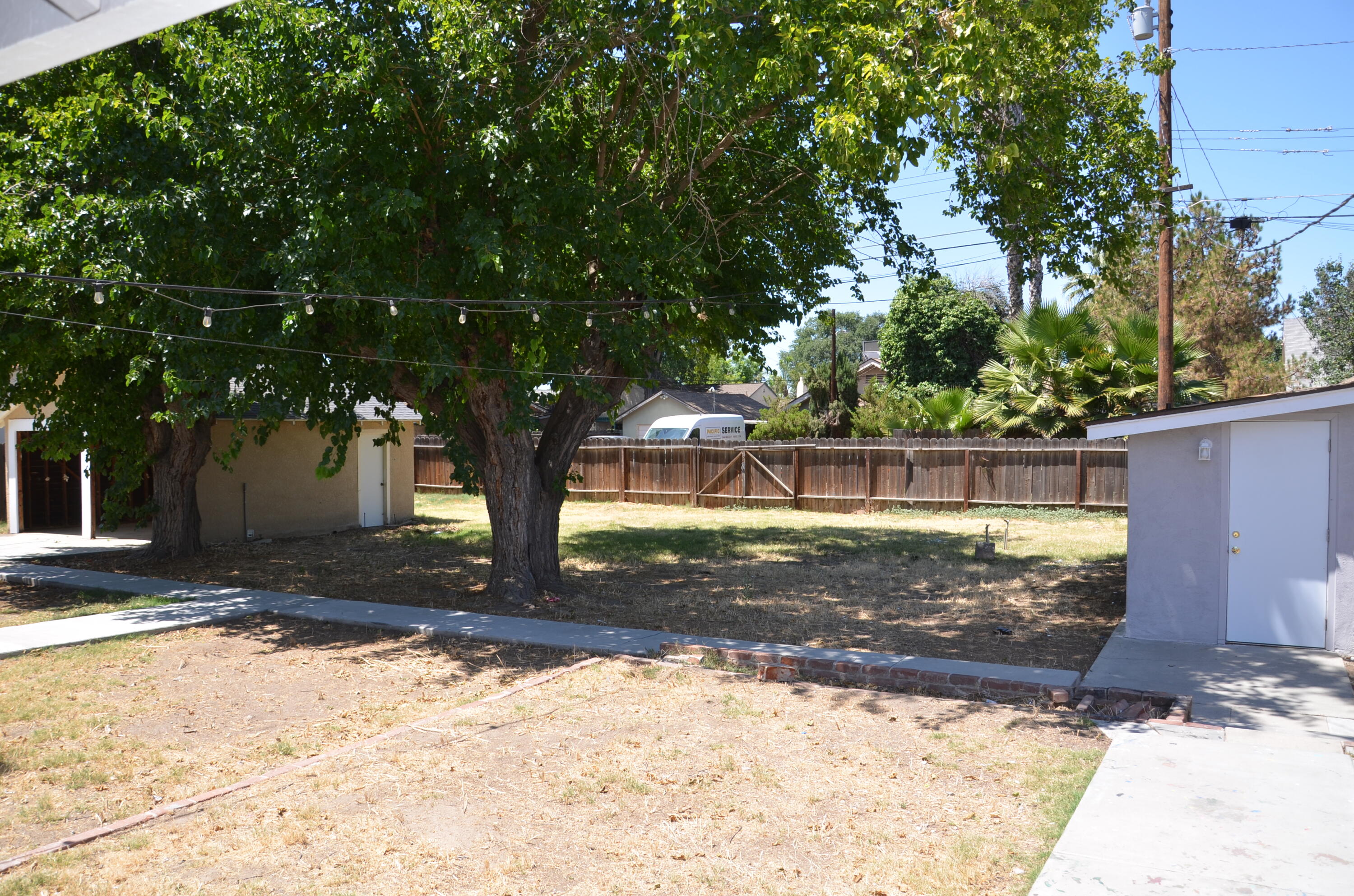 648 B Street Lemoore, CA 93245 - Photo 27 of 36