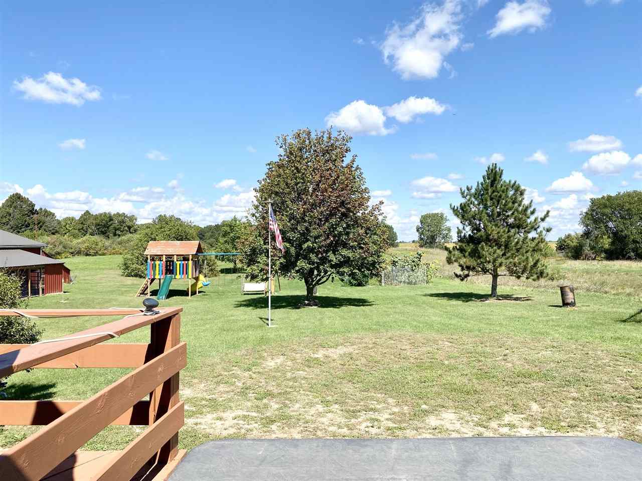 5555 East Pleasant Valley Road Shepherd, MI 48883 - Photo 31 of 51 1893022-30.JPG
