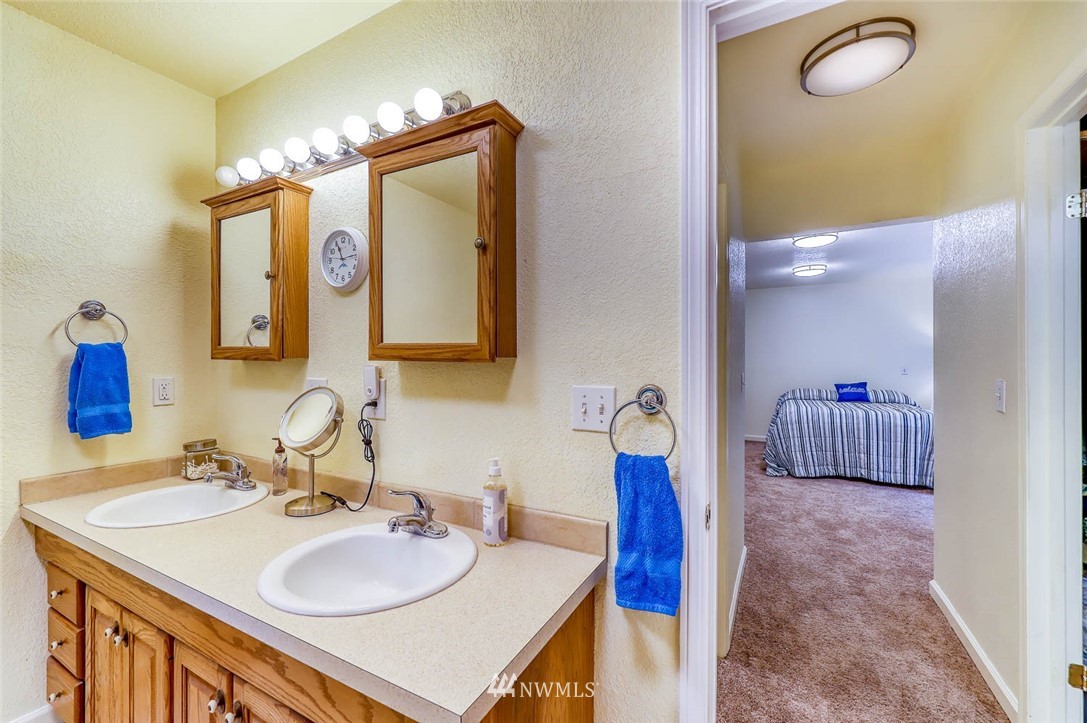 4801 Northeast Rova Road Poulsbo, WA 98370 - Photo 22 of 37 Gallery Image 22