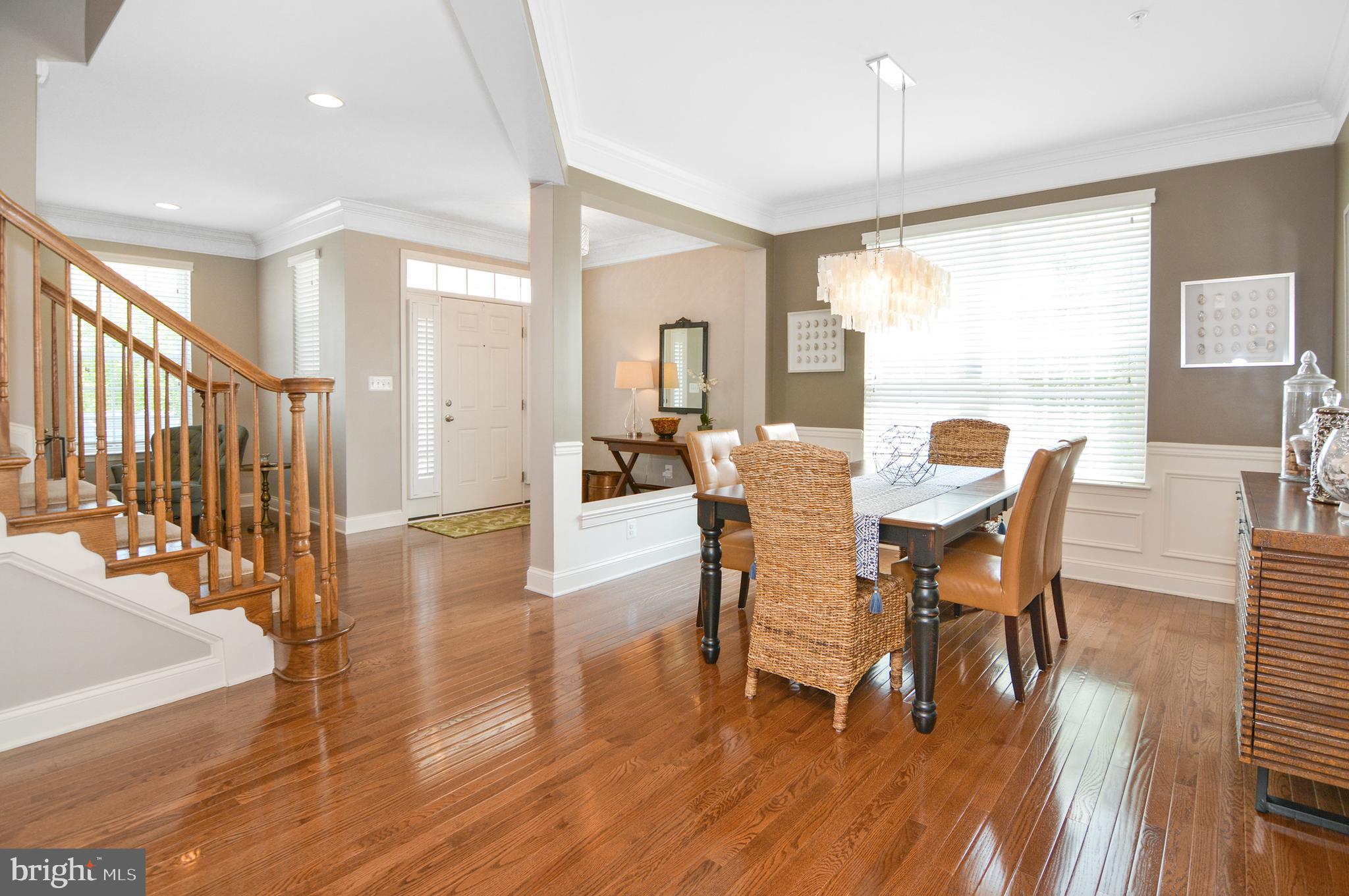 2307 Blackberry Road Baltimore, MD 21209 - Photo 3 of 37