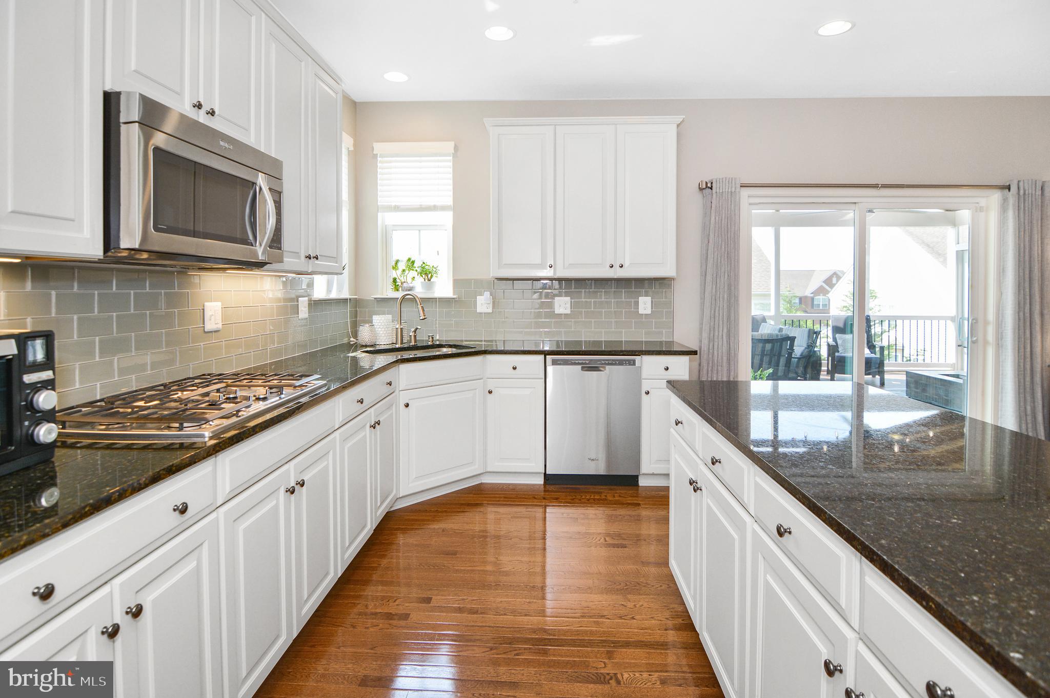 2307 Blackberry Road Baltimore, MD 21209 - Photo 9 of 37