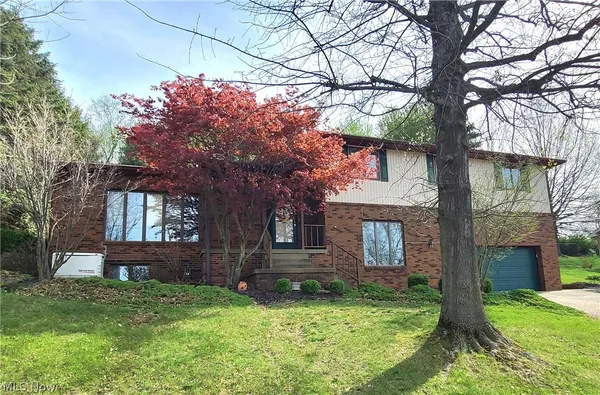 $298,000 | 106 Martha Drive, St. Clairsville, OH 43950