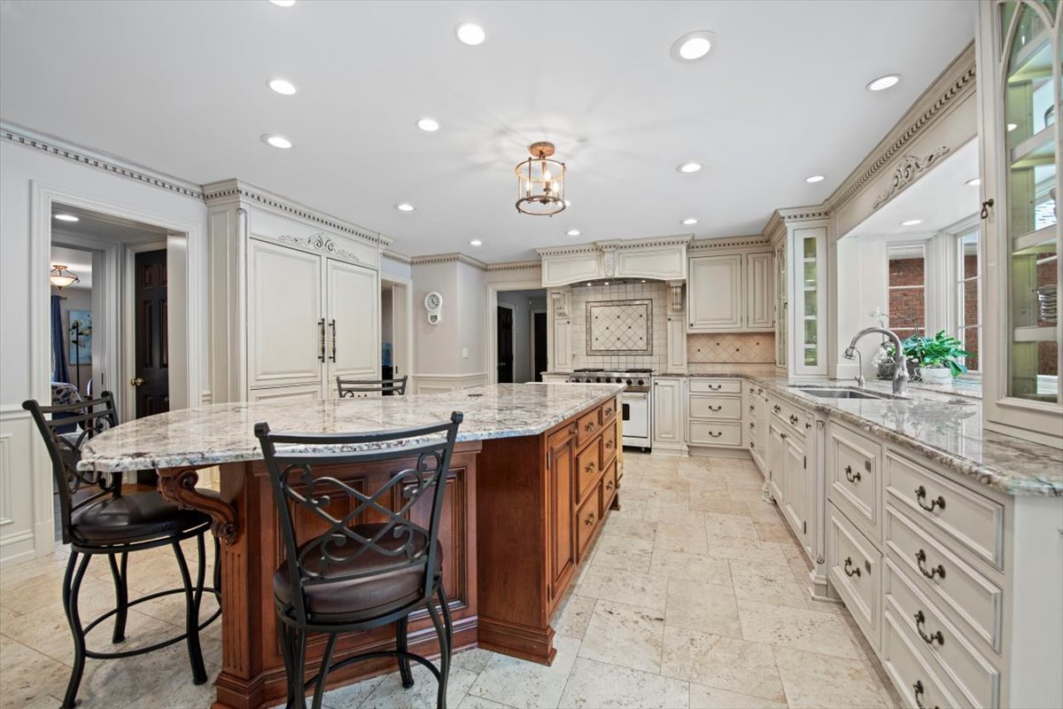 10 Deepwood Road Barrington Hills, IL 60010 - Photo 14 of 65