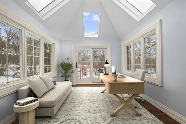 $1,695,000 | 10 Deepwood Road, Barrington Hills, IL 60010