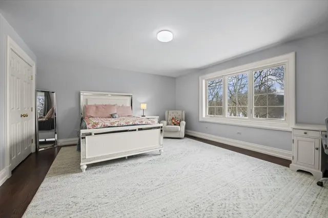 $1,695,000 | 10 Deepwood Road, Barrington Hills, IL 60010