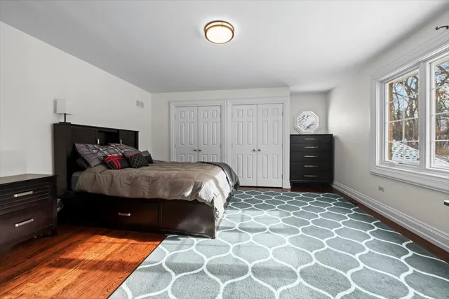 $1,695,000 | 10 Deepwood Road, Barrington Hills, IL 60010