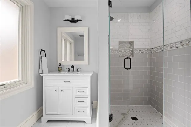 $1,695,000 | 10 Deepwood Road, Barrington Hills, IL 60010