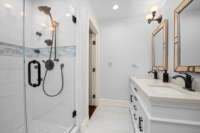 $1,695,000 | 10 Deepwood Road, Barrington Hills, IL 60010