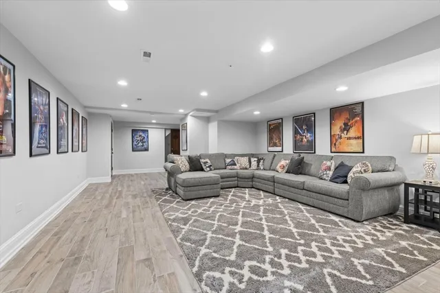 $1,695,000 | 10 Deepwood Road, Barrington Hills, IL 60010