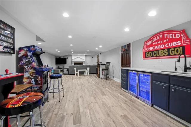 $1,695,000 | 10 Deepwood Road, Barrington Hills, IL 60010