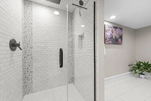 $1,695,000 | 10 Deepwood Road, Barrington Hills, IL 60010