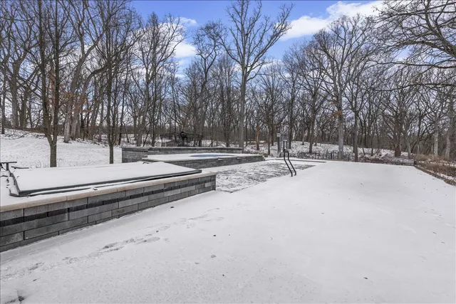 $1,695,000 | 10 Deepwood Road, Barrington Hills, IL 60010