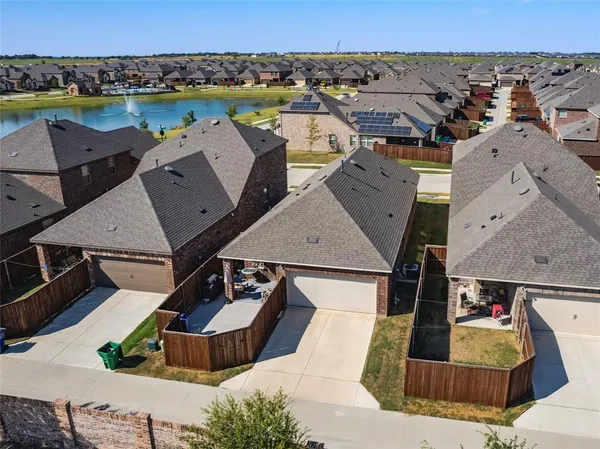 $2,395 | 1520 Saratoga Avenue, Celina, TX 75009