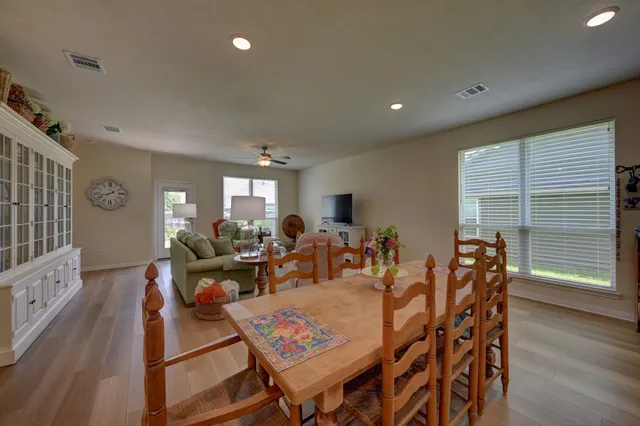 $325,000 | 1009 Old Vine Road, Brenham, TX 77833