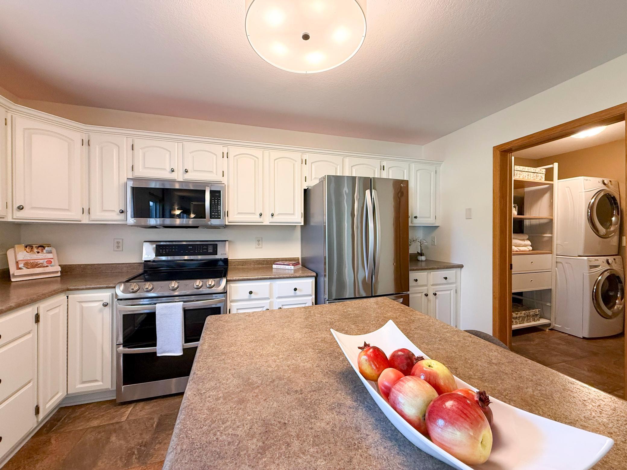 411 Waterview Lane Northwest Rochester, MN 55901 - Photo 2 of 35