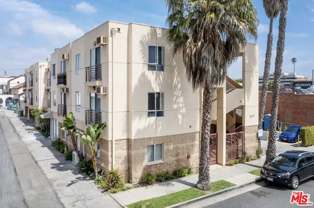 $2,650 | 2301 Santa Monica Boulevard, Unit 202, Santa Monica, CA 90404