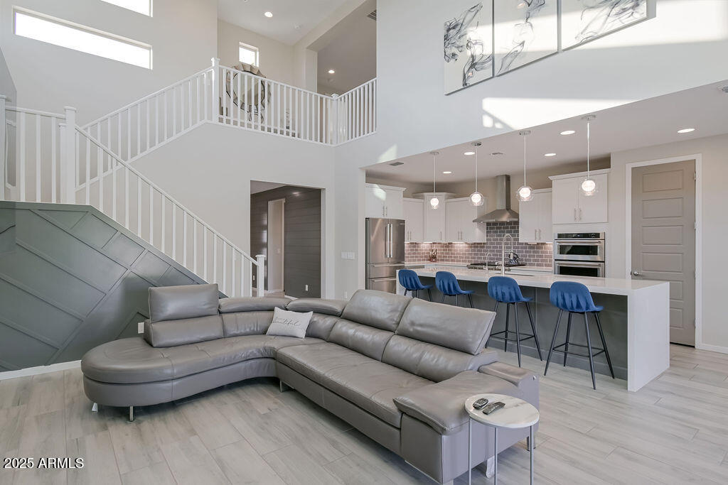 22011 North 34th Way Phoenix, AZ 85050 - Photo 19 of 57 Great Room