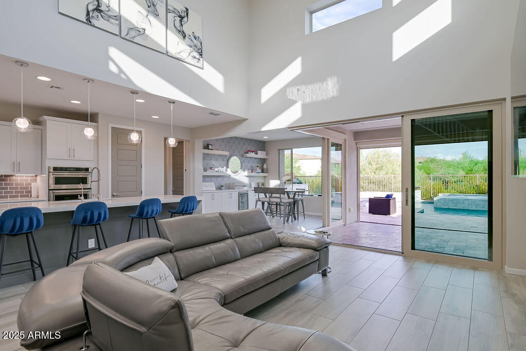 22011 North 34th Way Phoenix, AZ 85050 - Photo 20 of 57 Great Room