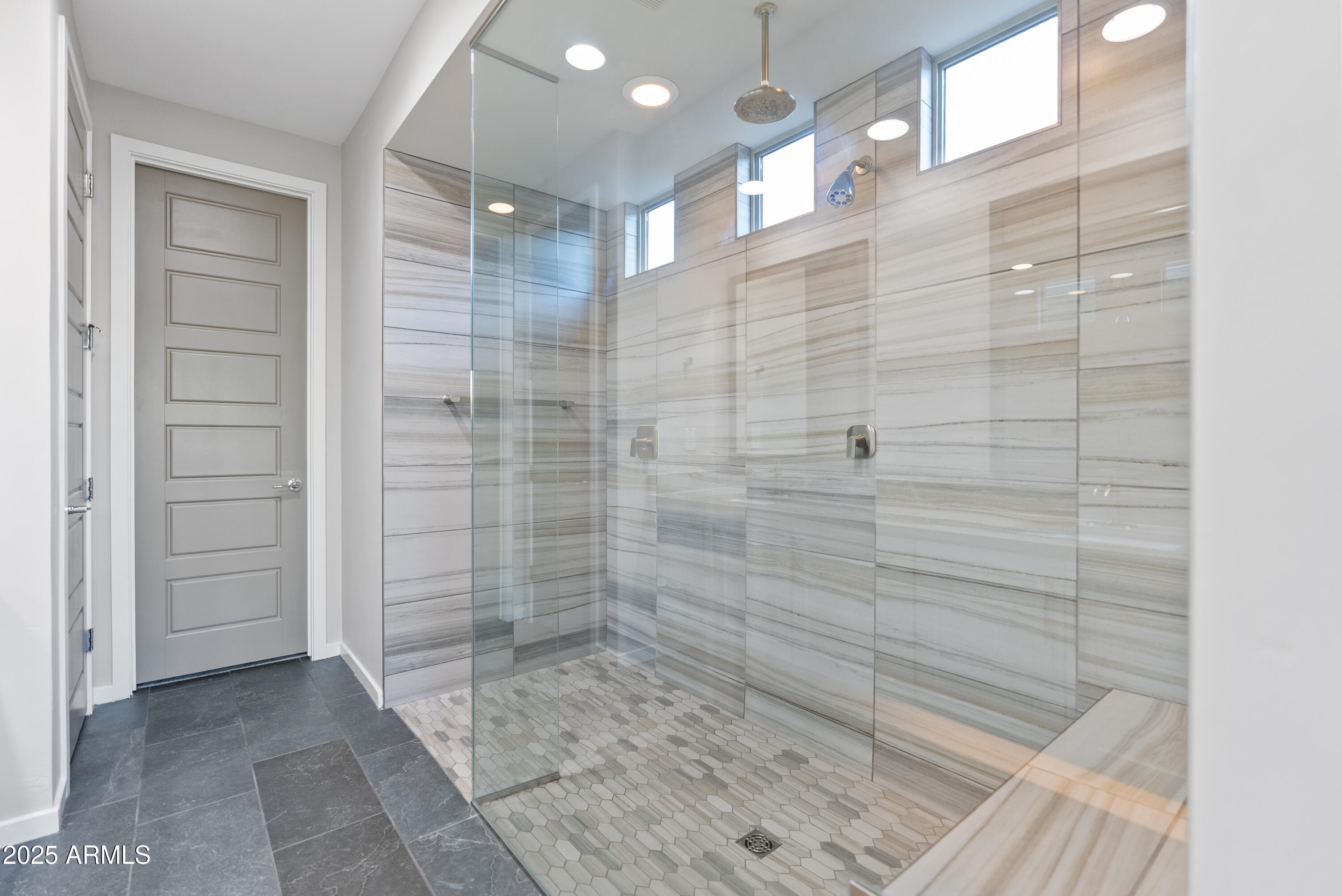 22011 North 34th Way Phoenix, AZ 85050 - Photo 26 of 57 Primary Bath