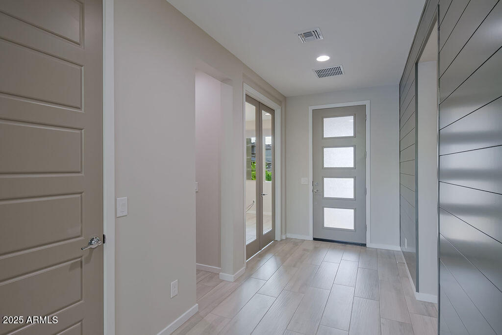 22011 North 34th Way Phoenix, AZ 85050 - Photo 7 of 57 Foyer