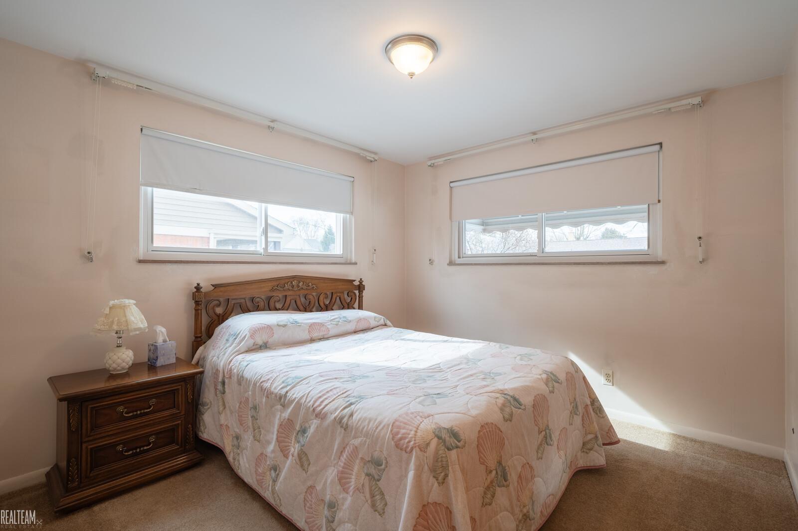 127 South Alice Avenue Rochester, MI 48307 - Photo 11 of 28 50133660-0def23d6-45b6-4850-8b3d-dbdf2952cf5c.JPG