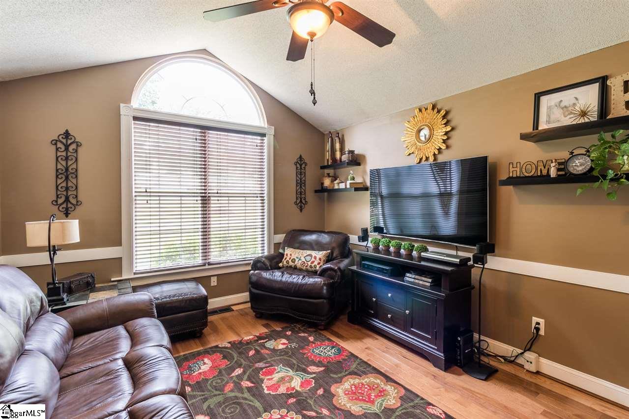 116 Rochester Road Easley, SC 29640 - Photo 3 of 35 Gallery Image 3