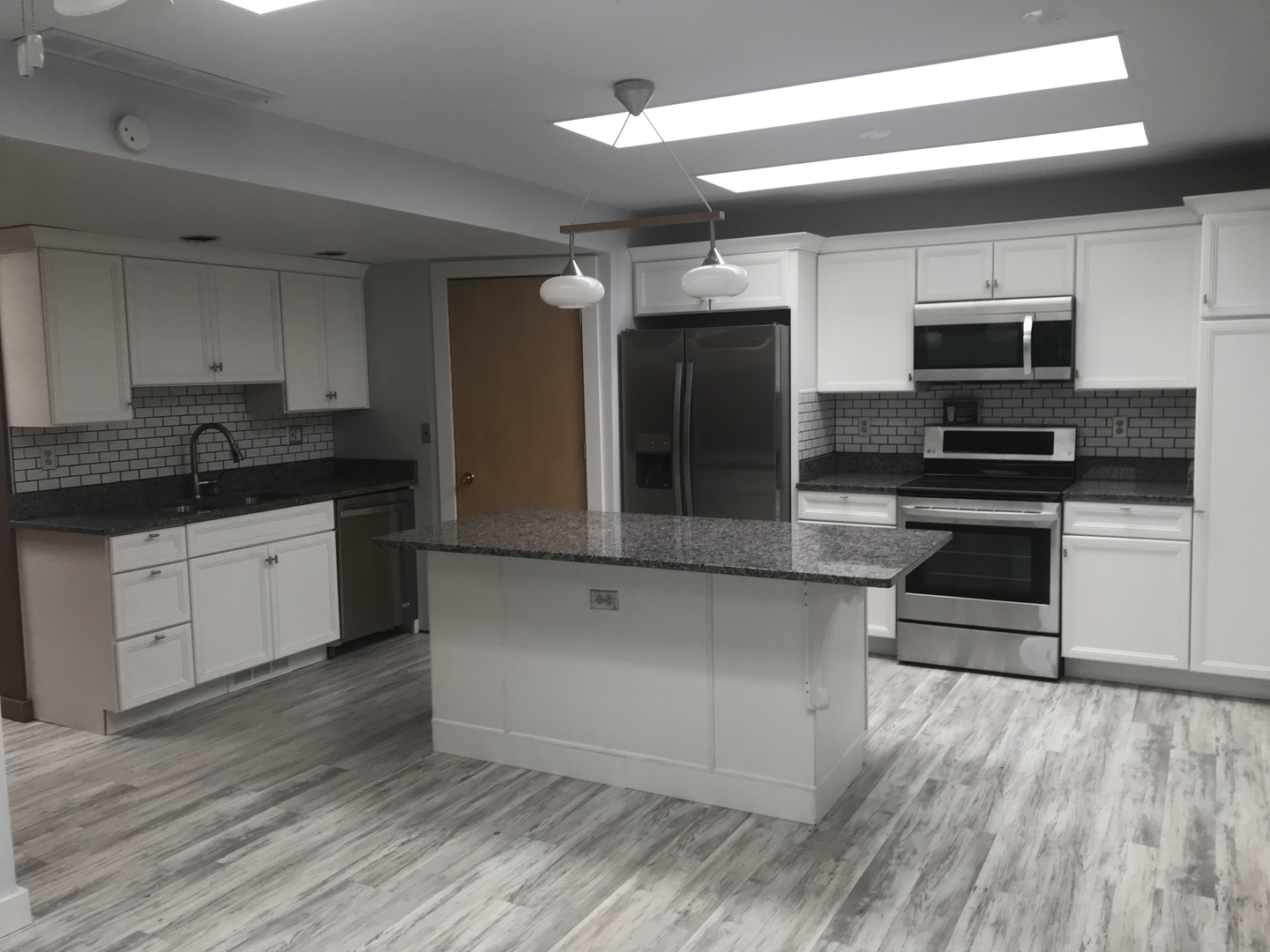 777 South Main Street, Unit ALL Princeton, IL 61356 - Photo 9 of 27