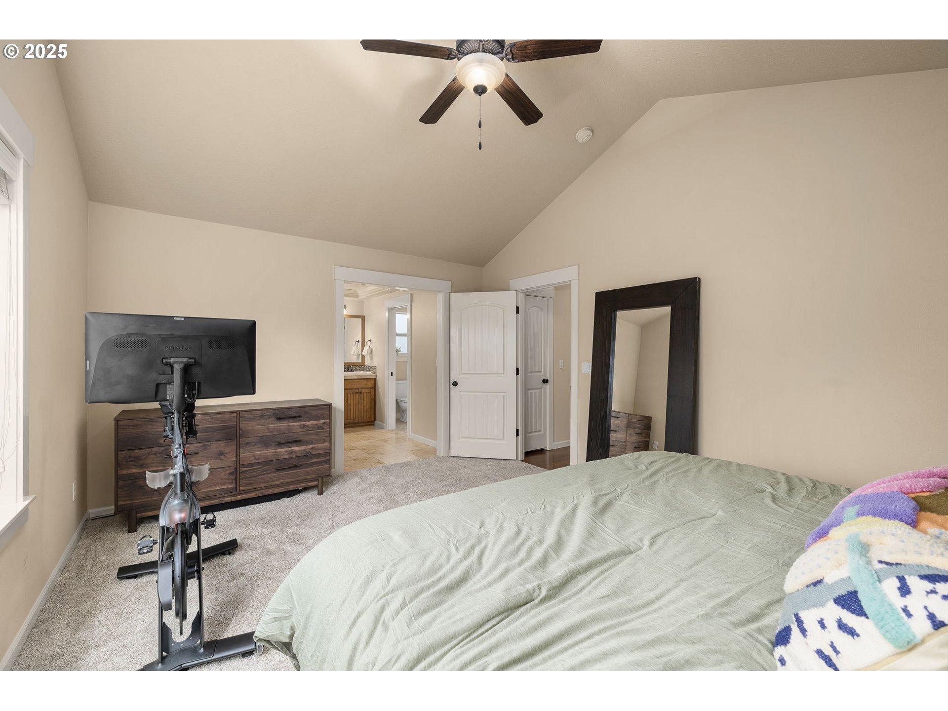 17760 Southwest Robert Lane Beaverton, OR 97078 - Photo 19 of 36