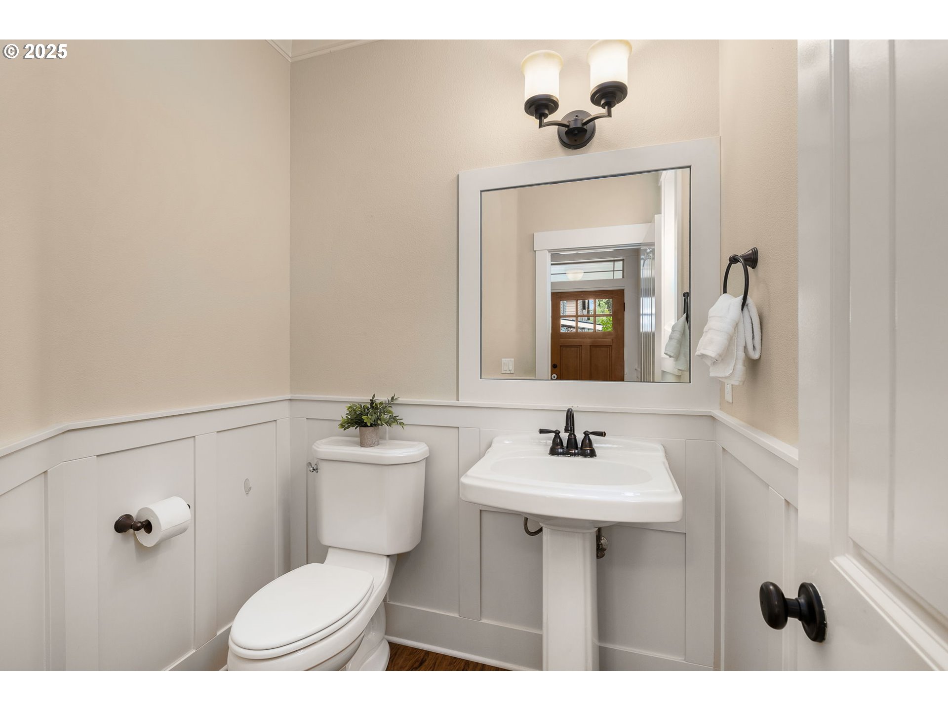 17760 Southwest Robert Lane Beaverton, OR 97078 - Photo 31 of 36