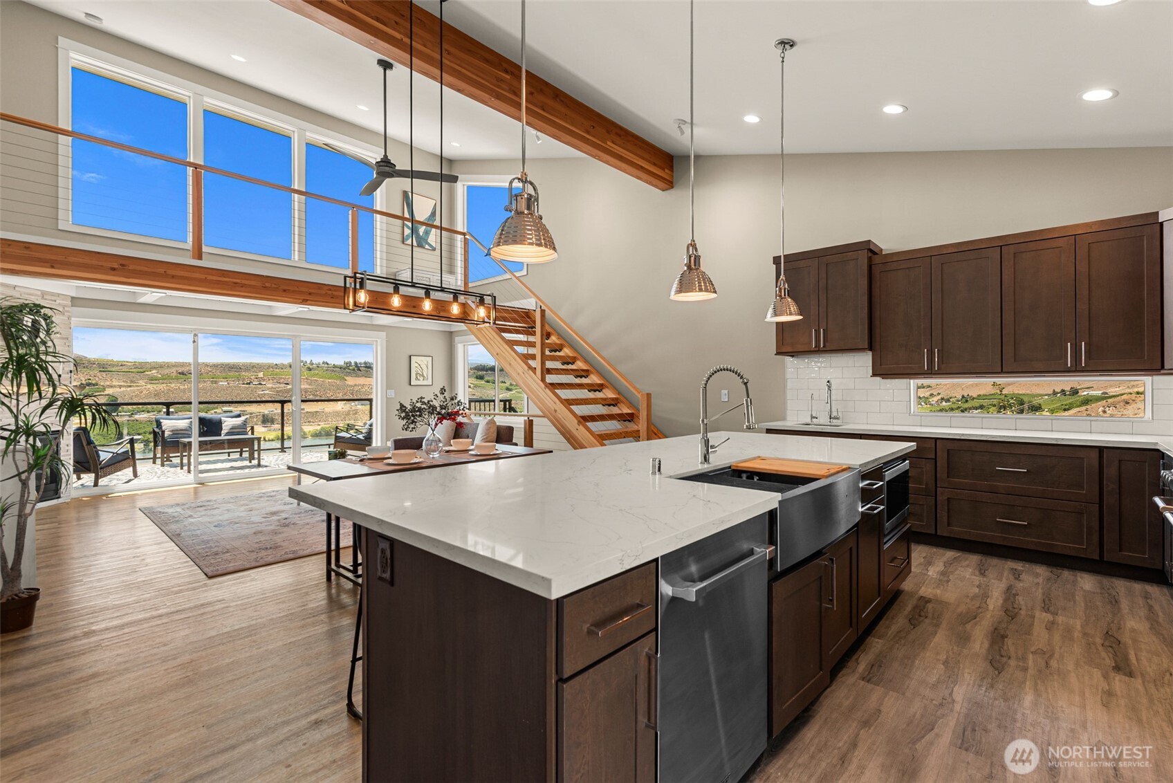 44 Osprey Nest Road Pateros, WA 98846 - Photo 11 of 38