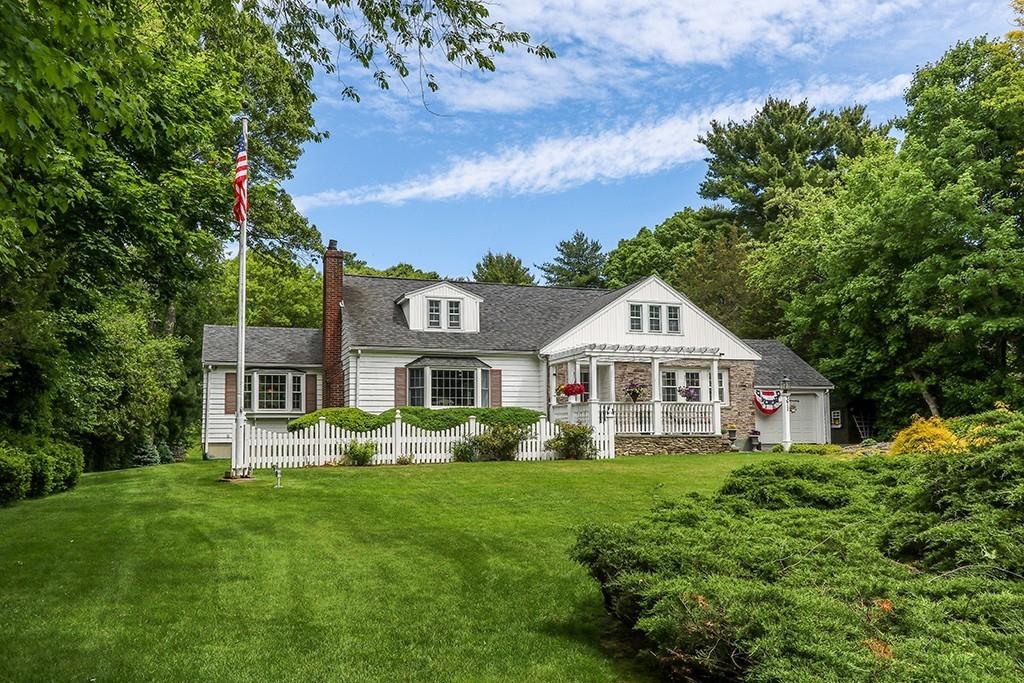 371 Dover Road Westwood, MA 02090 - Photo 4 of 42 Gallery Image 4