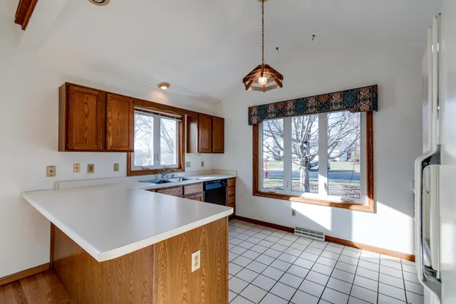 $449,900 | 850 North Perry Parkway, Oregon, WI 53575