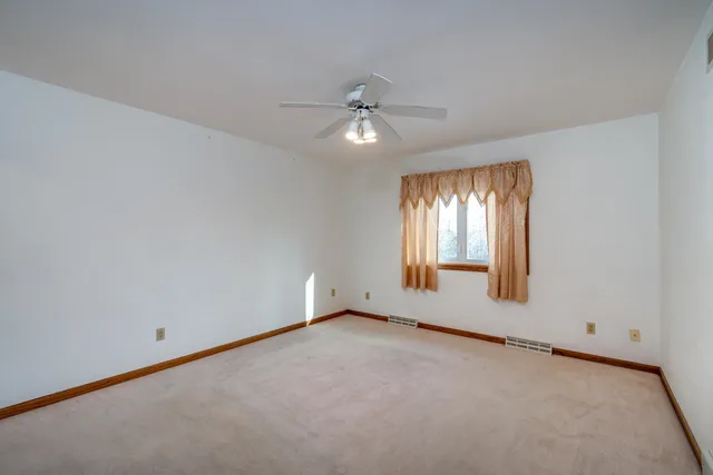 $449,900 | 850 North Perry Parkway, Oregon, WI 53575