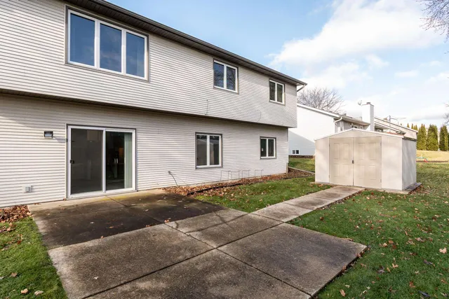 $449,900 | 850 North Perry Parkway, Oregon, WI 53575